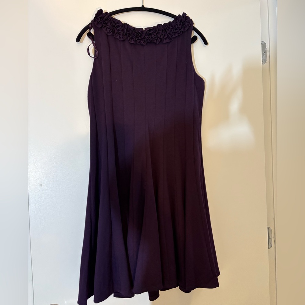 Jessica Howard. Deep purple pleated mid length sleeveless dress. size 14 petite - Picture 3 of 3